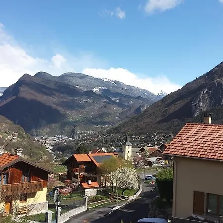 Votre Appartement Savoyard Avec Parking A La Telecabine Pour Skier Les 3 Vallees ! Villarlurin Exterior photo