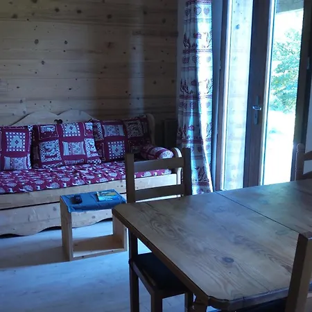 Votre Appartement Savoyard Avec Parking A La Telecabine Pour Skier Les 3 Vallees ! Villarlurin Exterior photo