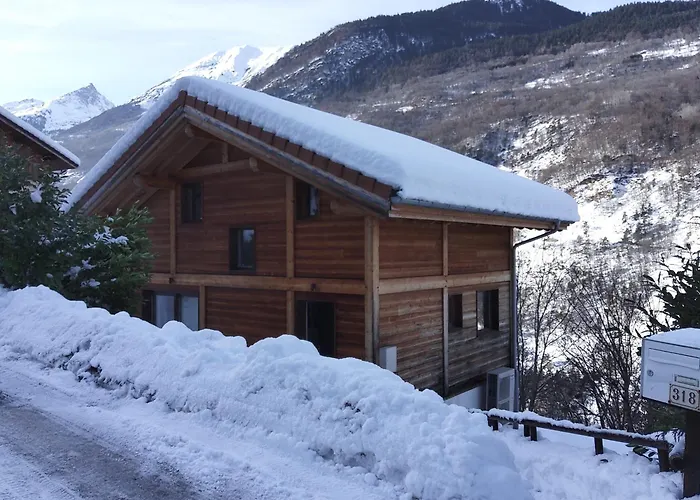 Votre Appartement Savoyard Avec Parking A La Telecabine Pour Skier Les 3 Vallees !