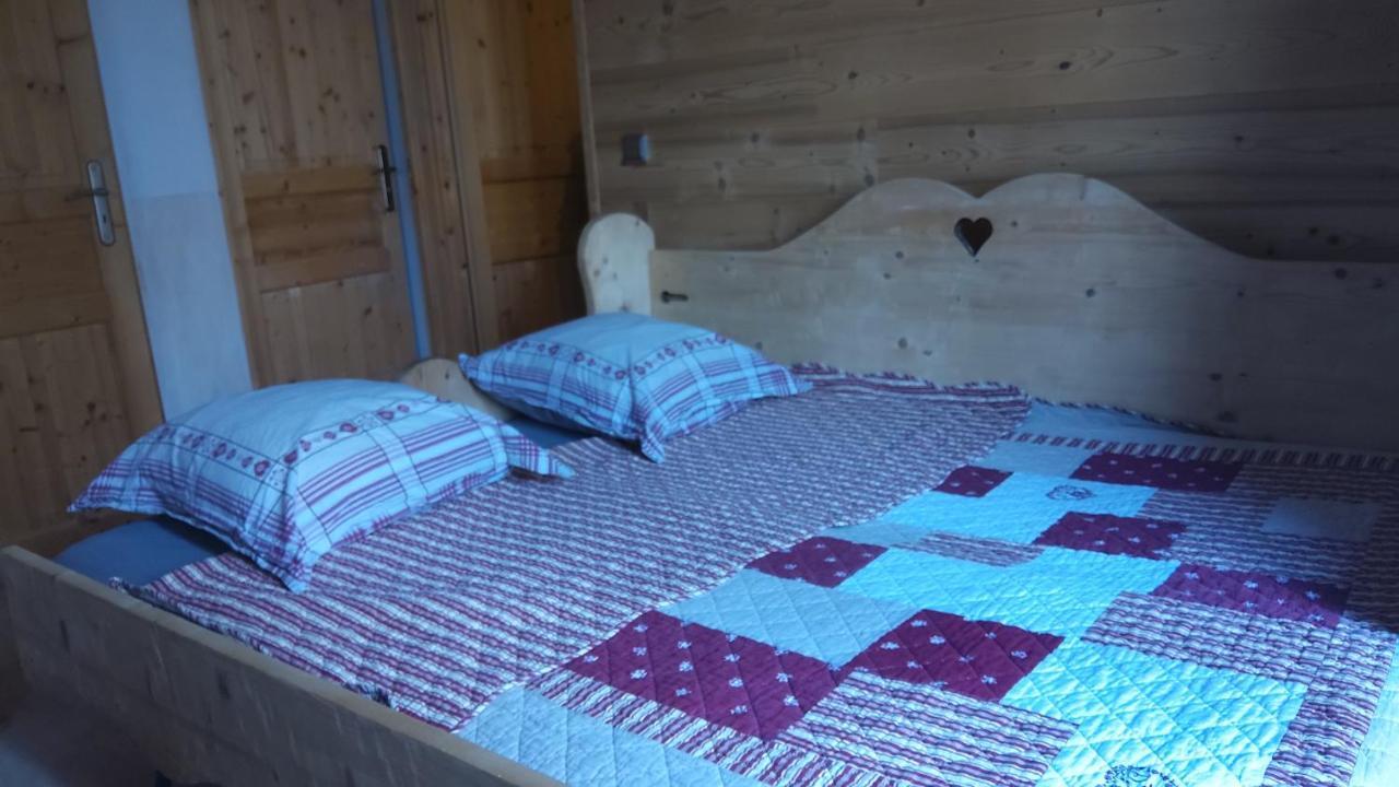 Apartment Votre Savoyard Avec Parking A La Telecabine Pour Skier Les 3 Vallees !