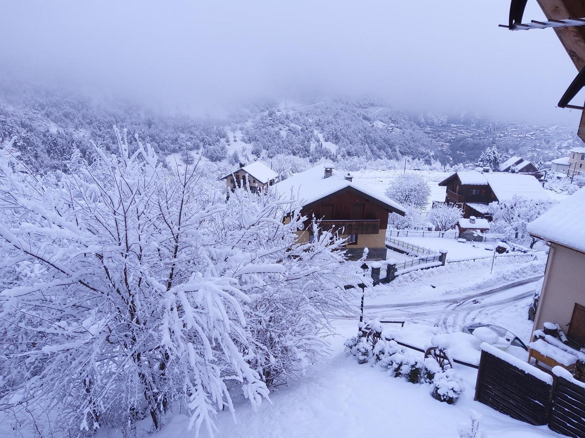 Votre Savoyard Avec Parking A La Telecabine Pour Skier Les 3 Vallees ! * Villarlurin